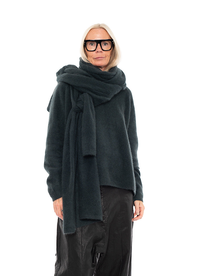 SIGNATURE RACCOON HAIR SCARF