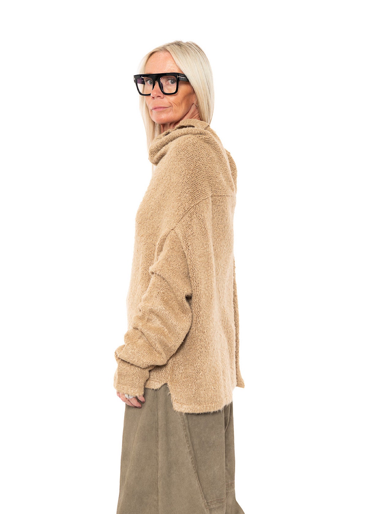 RELAXED SILK KNIT PULLOVER