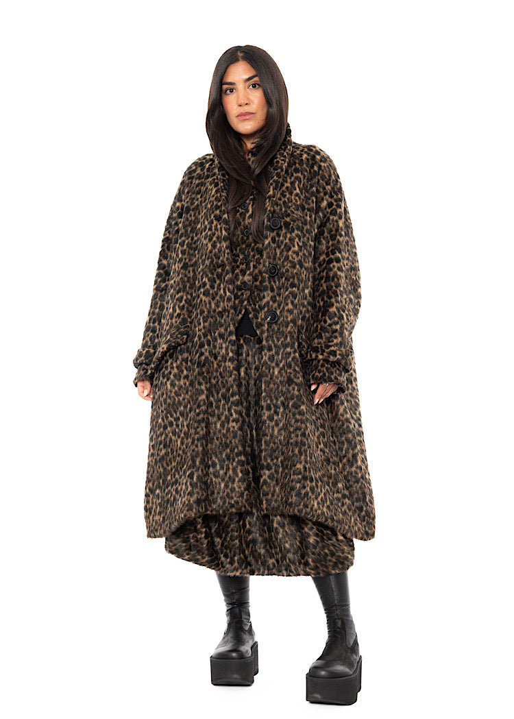 OVERSIZED FAUX FUR LEOPARD PRINT COAT