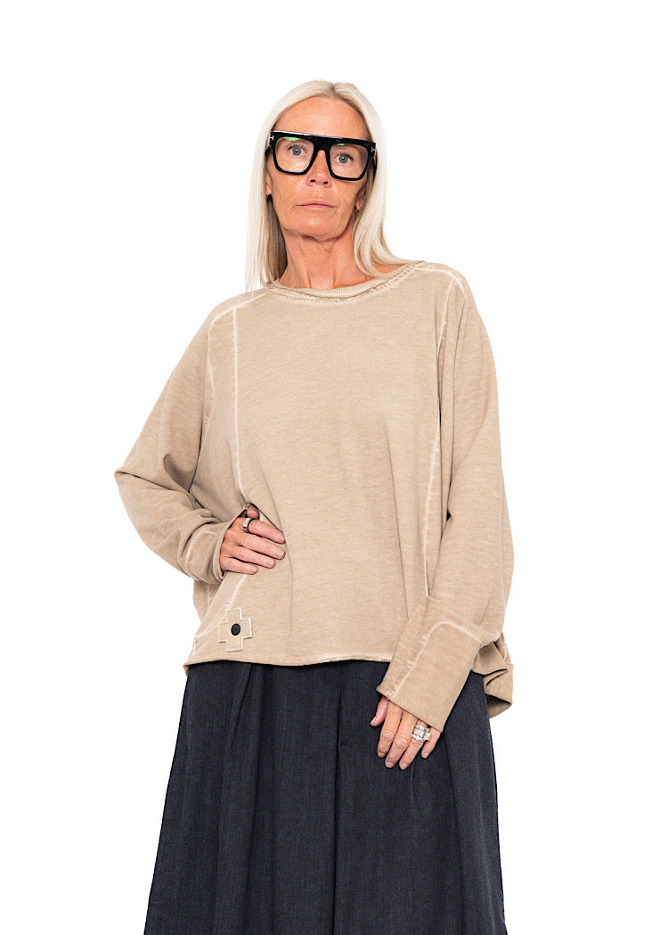 CLASSIC RELAXED BOXY PULLOVER