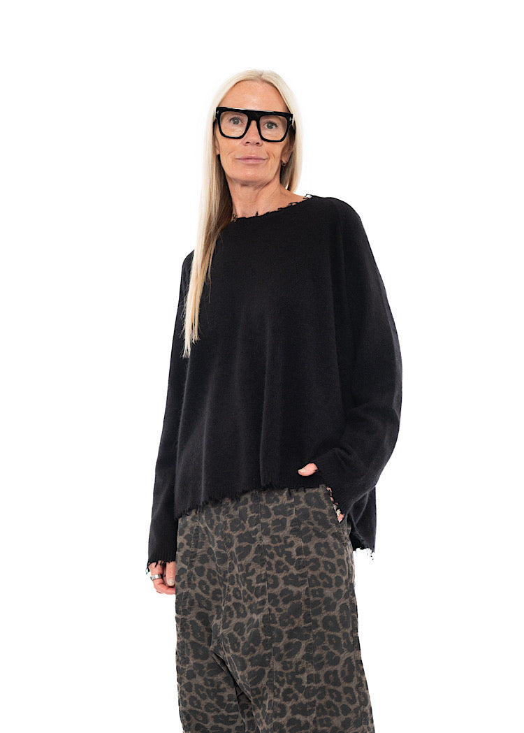 DISTRESSED MERINO RACCOON PULLOVER
