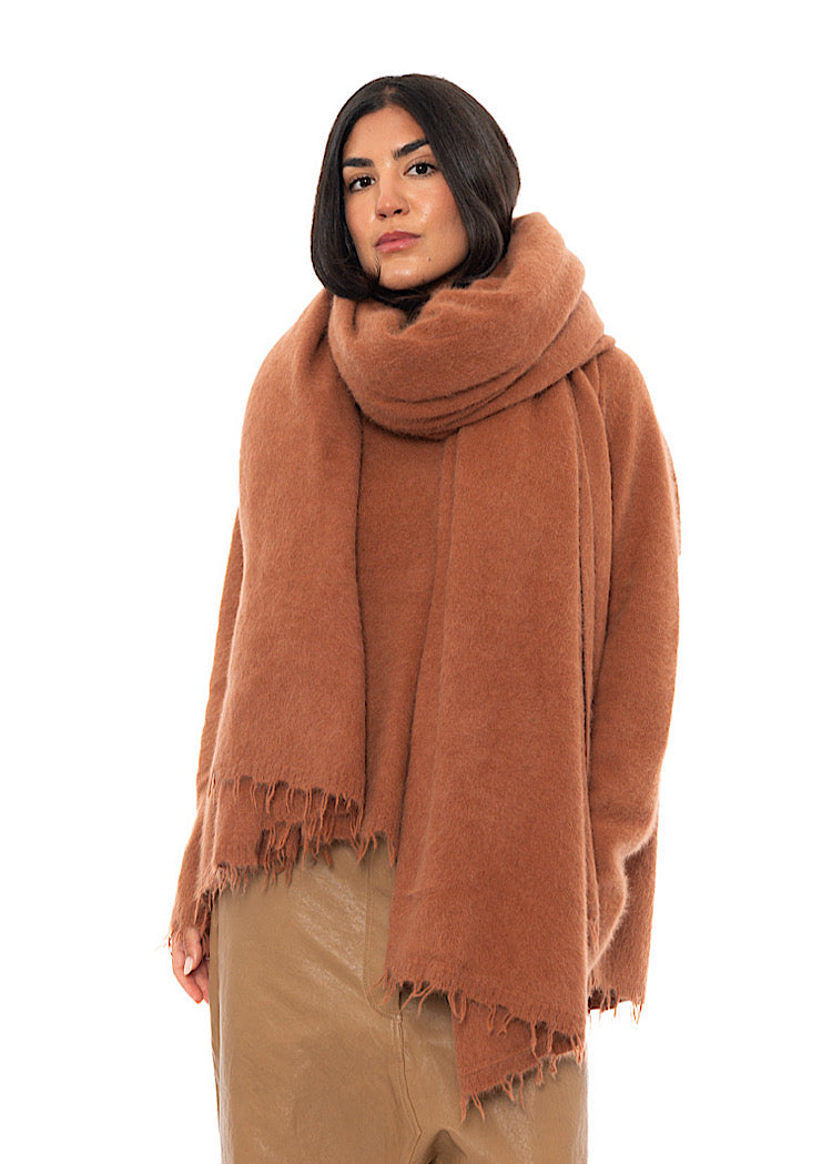 OVERSIZED FRAYED KNIT SCARF