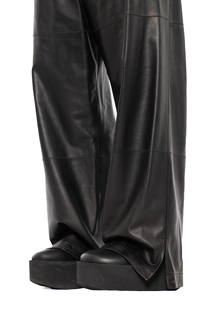 RELAXED WIDE LEG LEATHER TROUSER
