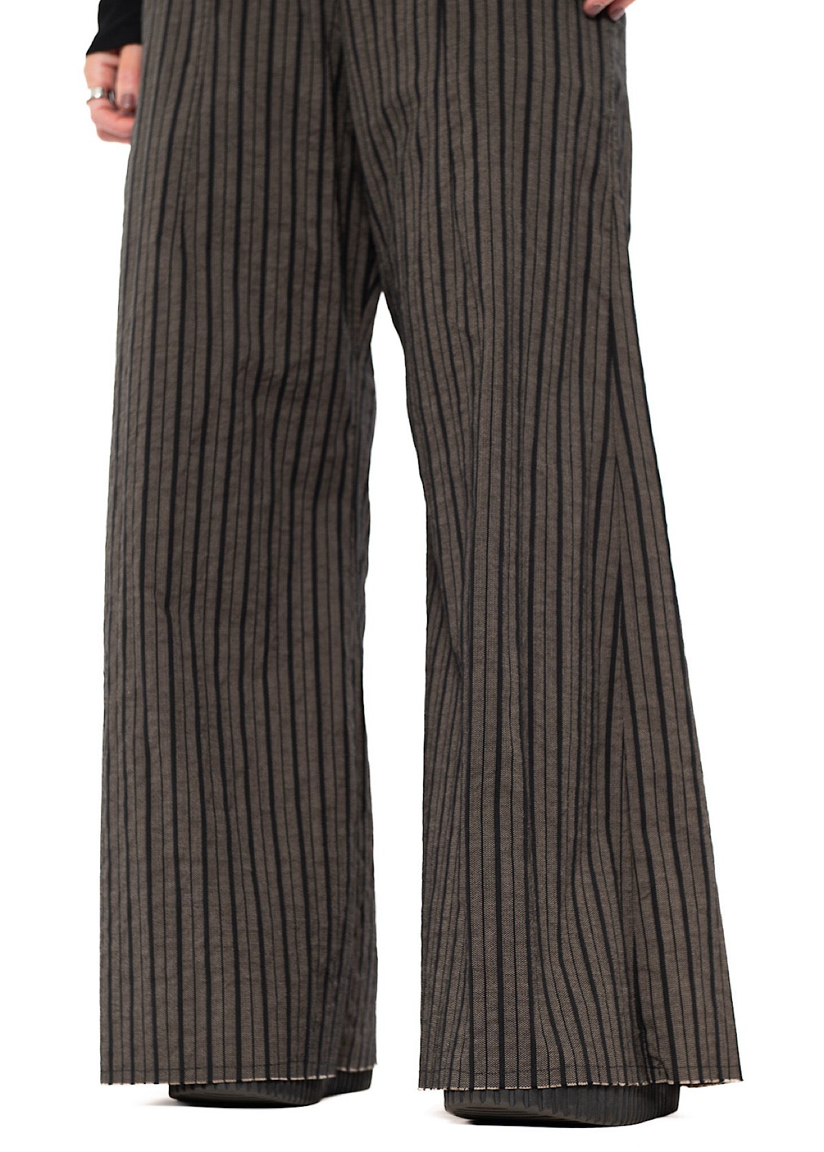 STRIPED FLARED WIDE-LEG TROUSER
