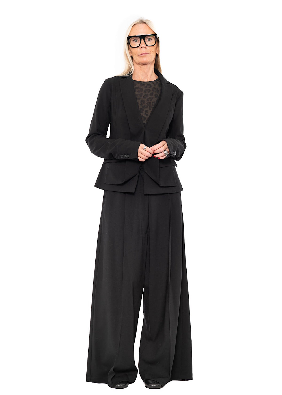 SIGNATURE WIDE-LEG TAILORED TROUSER