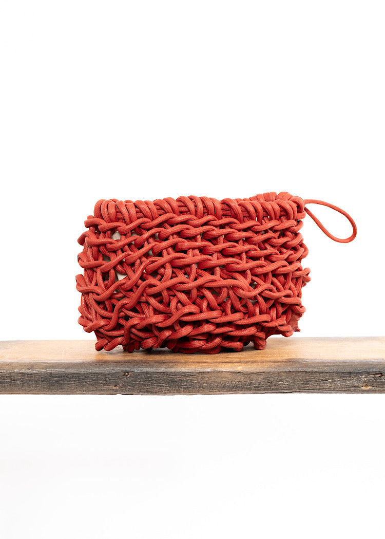 ALIENINA VERO CLUTCH BAG