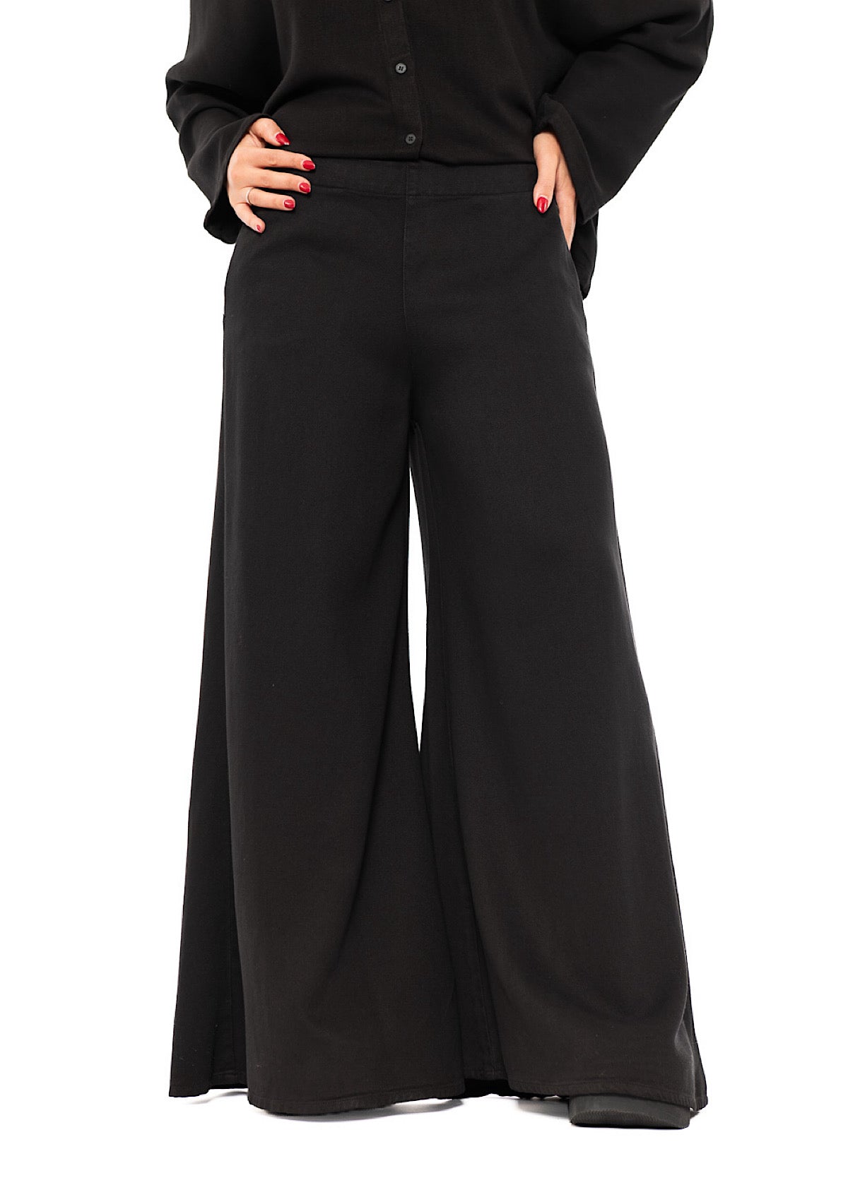 HIGH-WAISTED WIDE LEG TROUSER