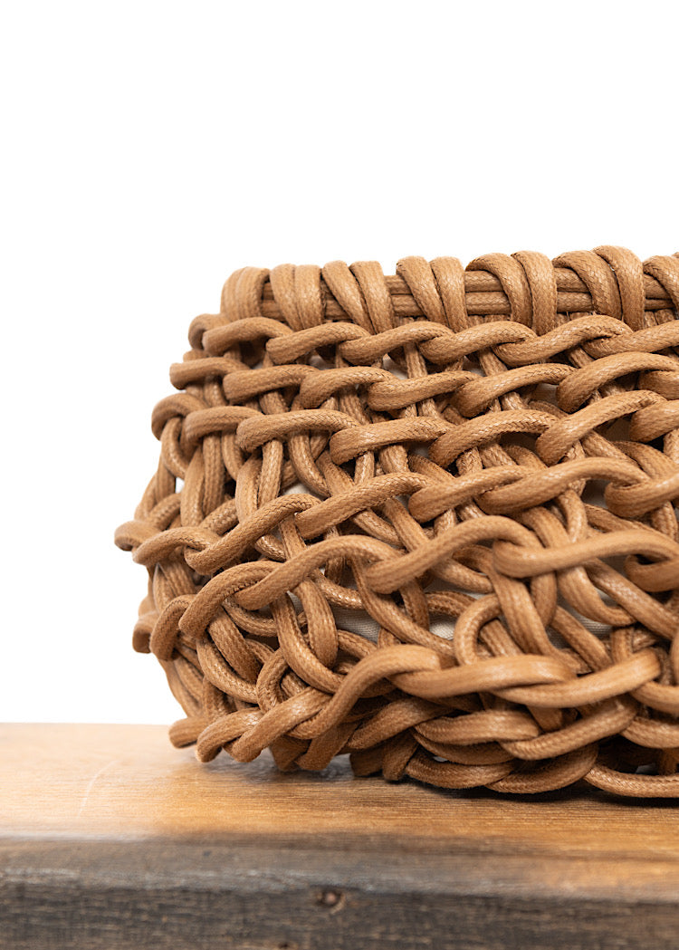 ALIENINA VERO CLUTCH BAG