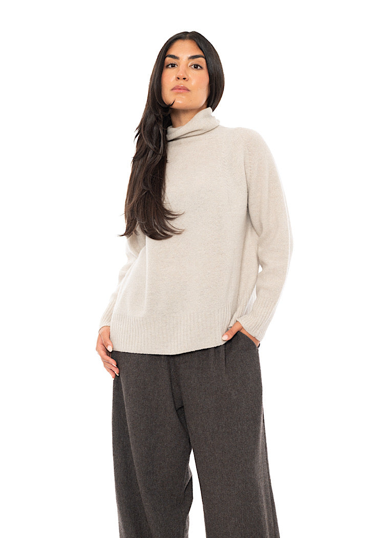 RELAXED FINE WOOL TURTLENECK PULLOVER