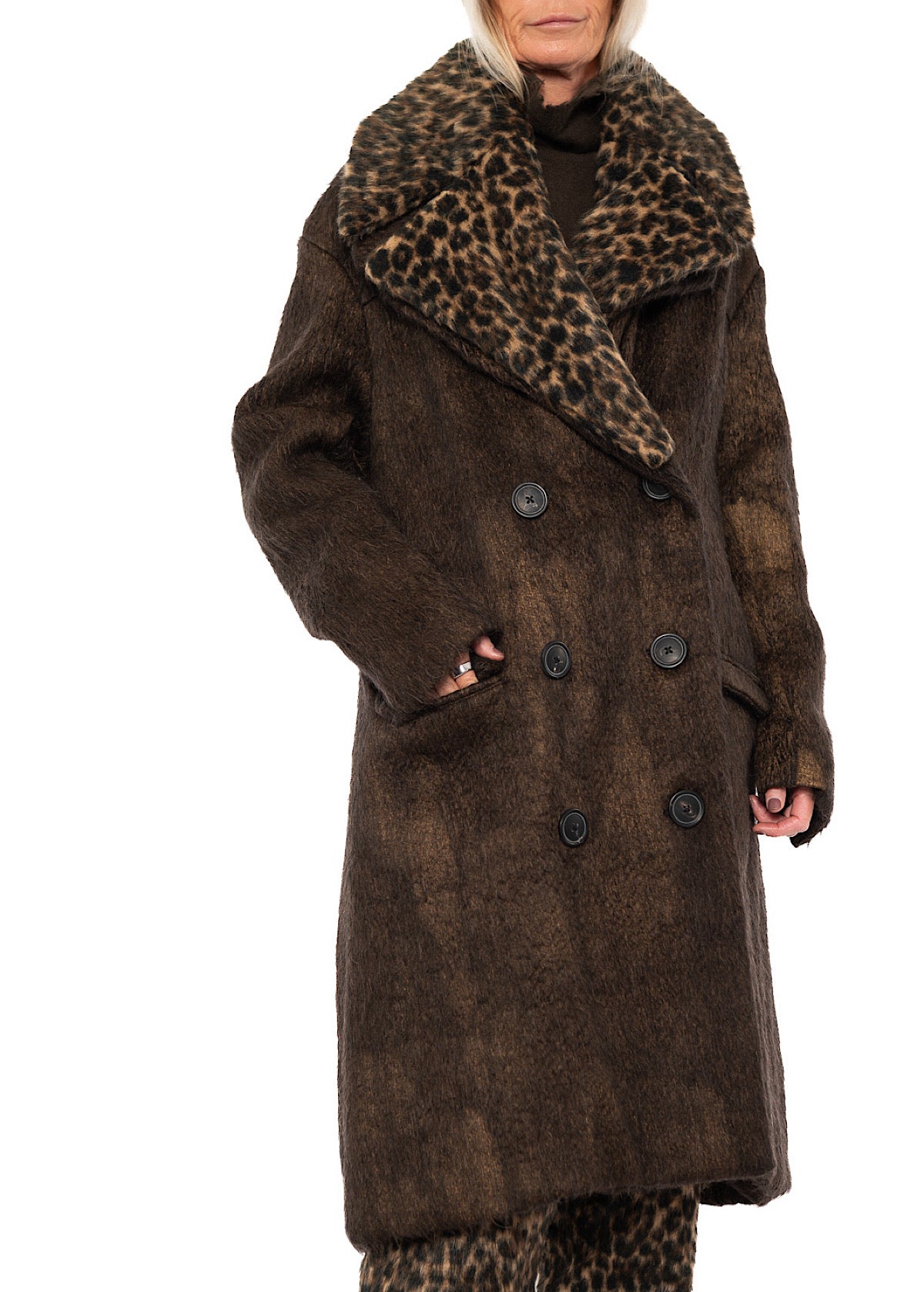 OVERSIZED LONG-HAIR WOOL COAT WITH DETACHABLE LEOPARD COLLAR
