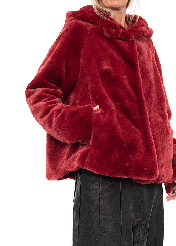 CROPPED HOODED FAUX FUR JACKET