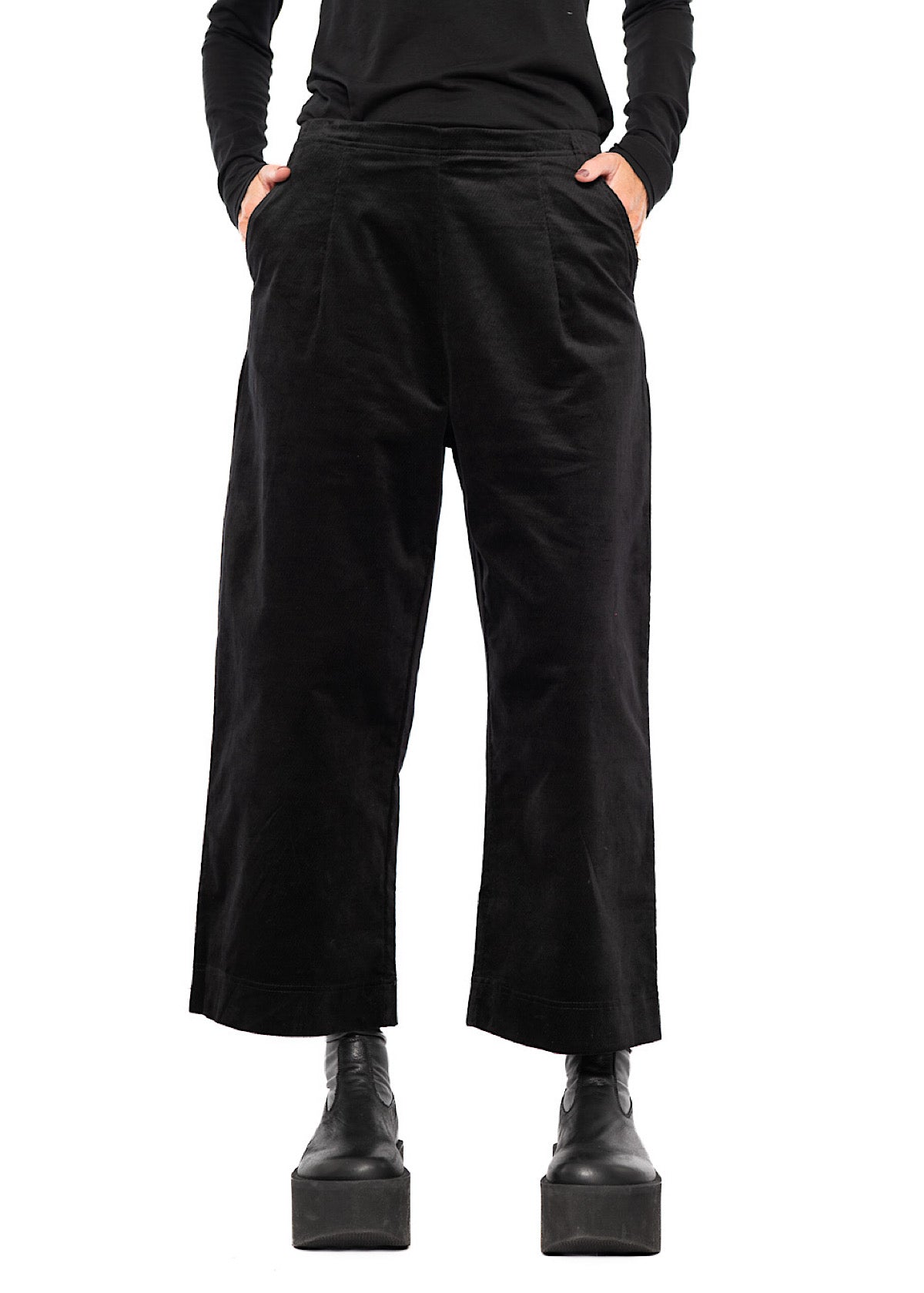 STRETCH-VELVET WIDE LEG TROUSER