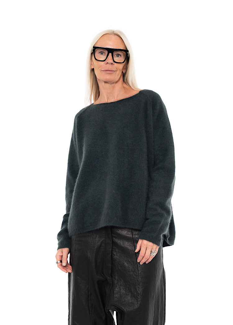SIGNATURE RACCOON HAIR KNIT