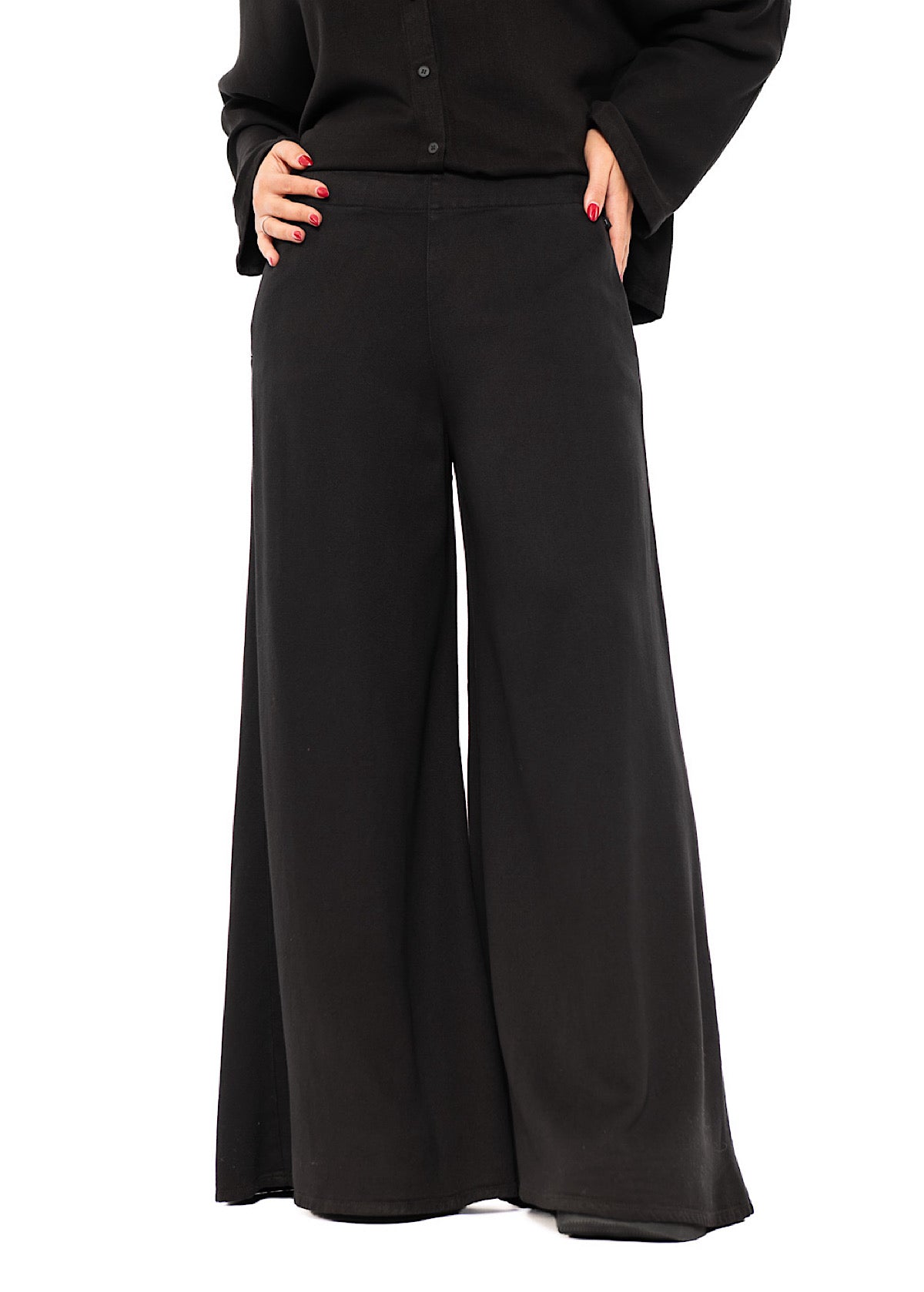 HIGH-WAISTED WIDE LEG TROUSER