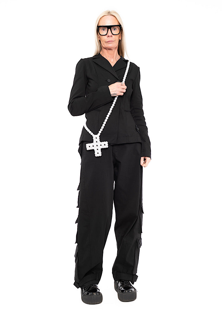 PLU CROSS-BODY NECKLACE