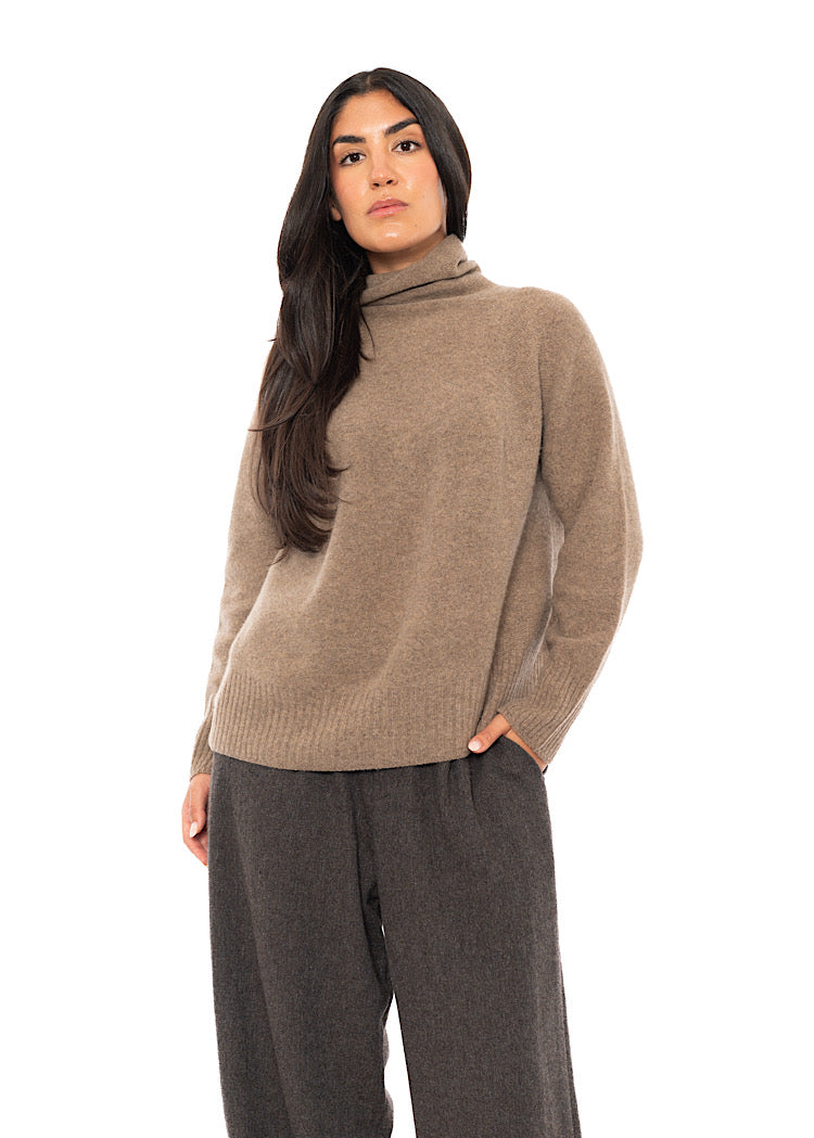RELAXED FINE WOOL TURTLENECK PULLOVER