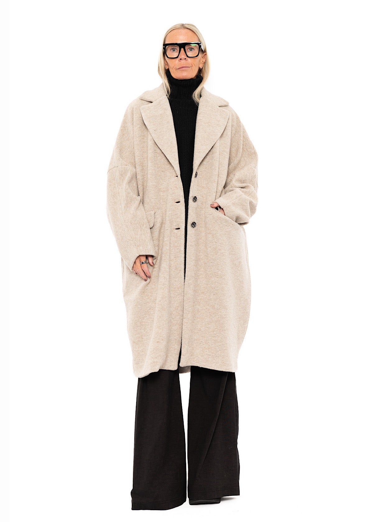 OVERSIZED WOOL-BLEND COAT
