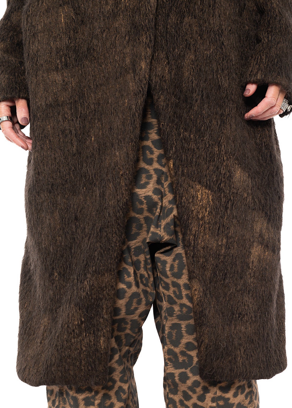 SCULPTED LONG-HAIR WOOL COAT