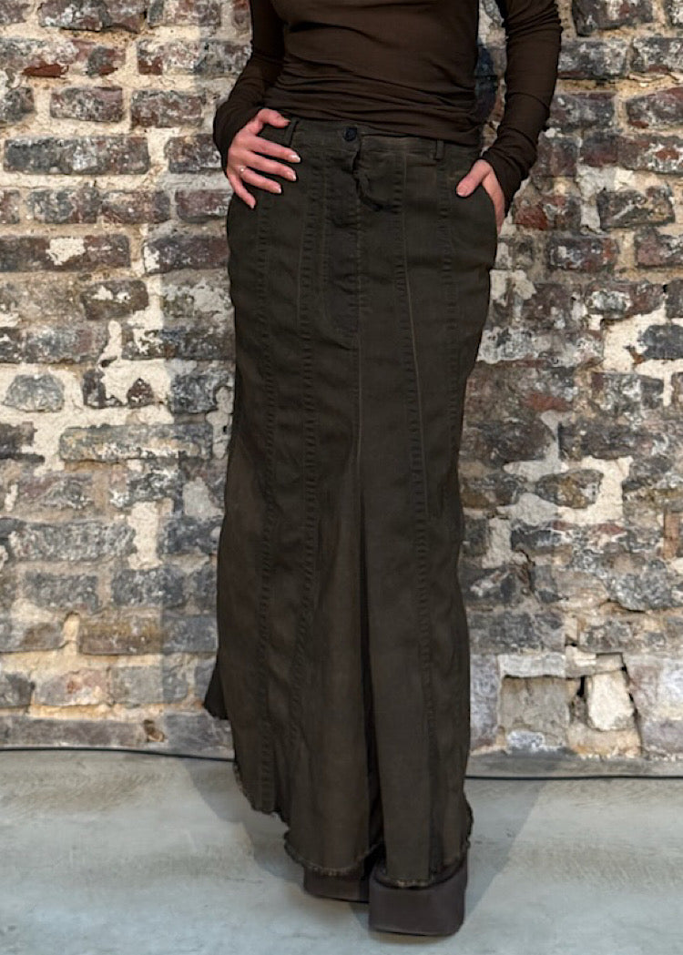 STRETCH DENIM MAXI SKIRT *GINGER CLOUD* (SHOWN IN UMBRA CLOUD)