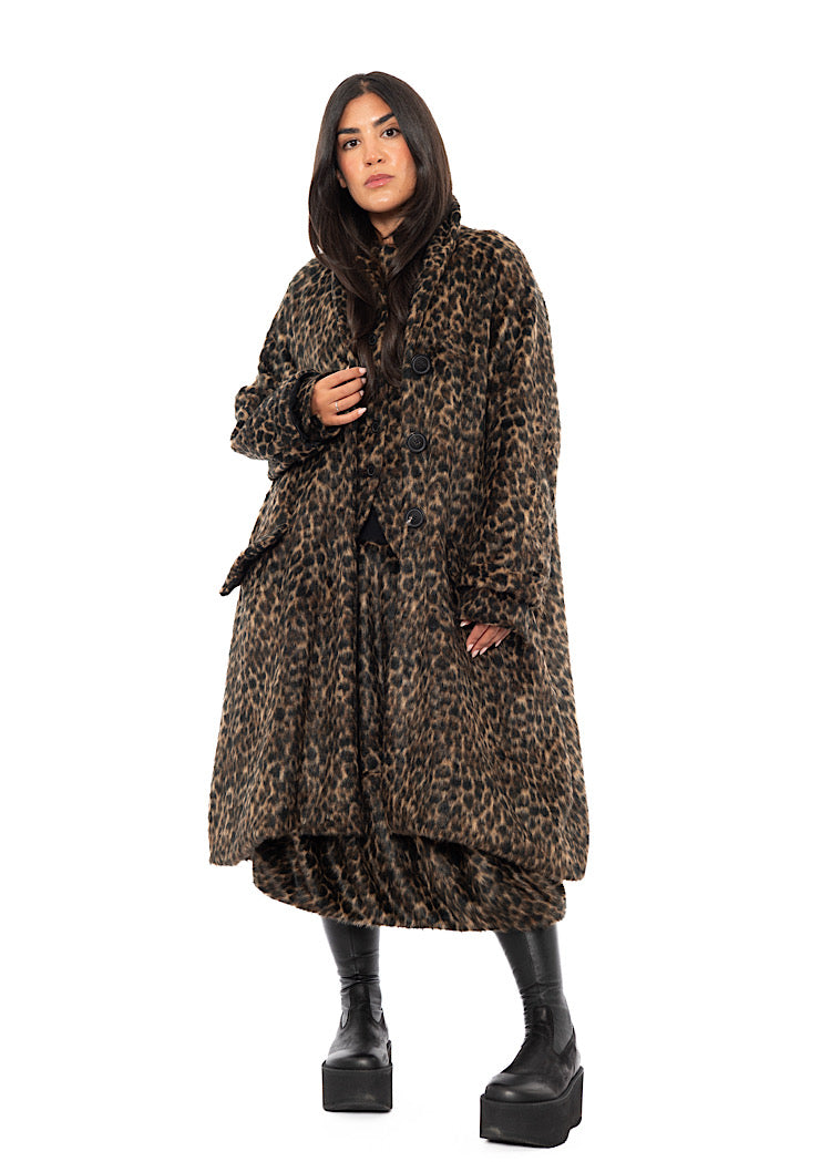 OVERSIZED FAUX FUR LEOPARD PRINT COAT