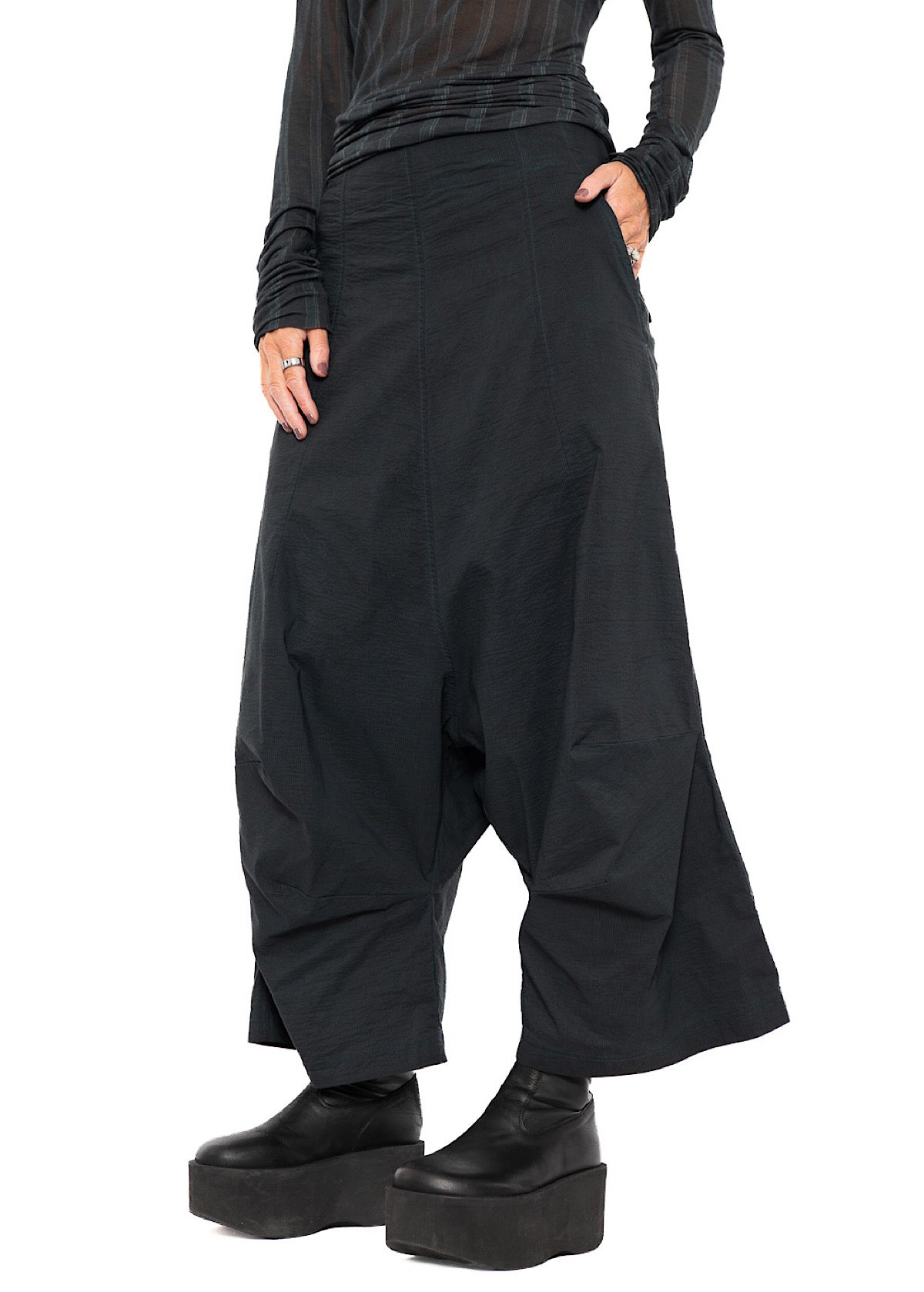 SIGNATURE DROP CROTCH STRETCH TROUSER
