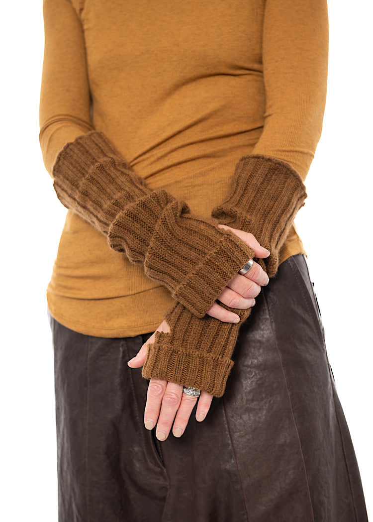 FINGERLESS CUFF