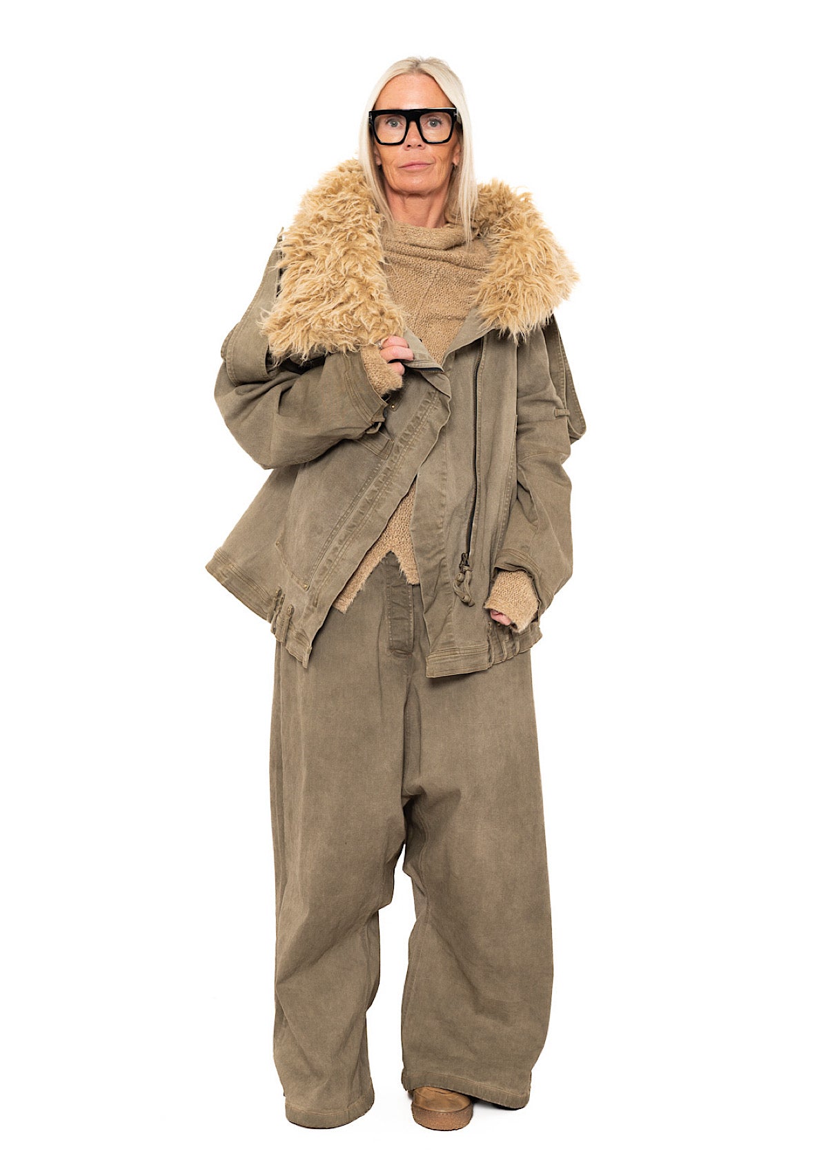 OVERSIZED FAUX FUR-TRIM DENIM JACKET