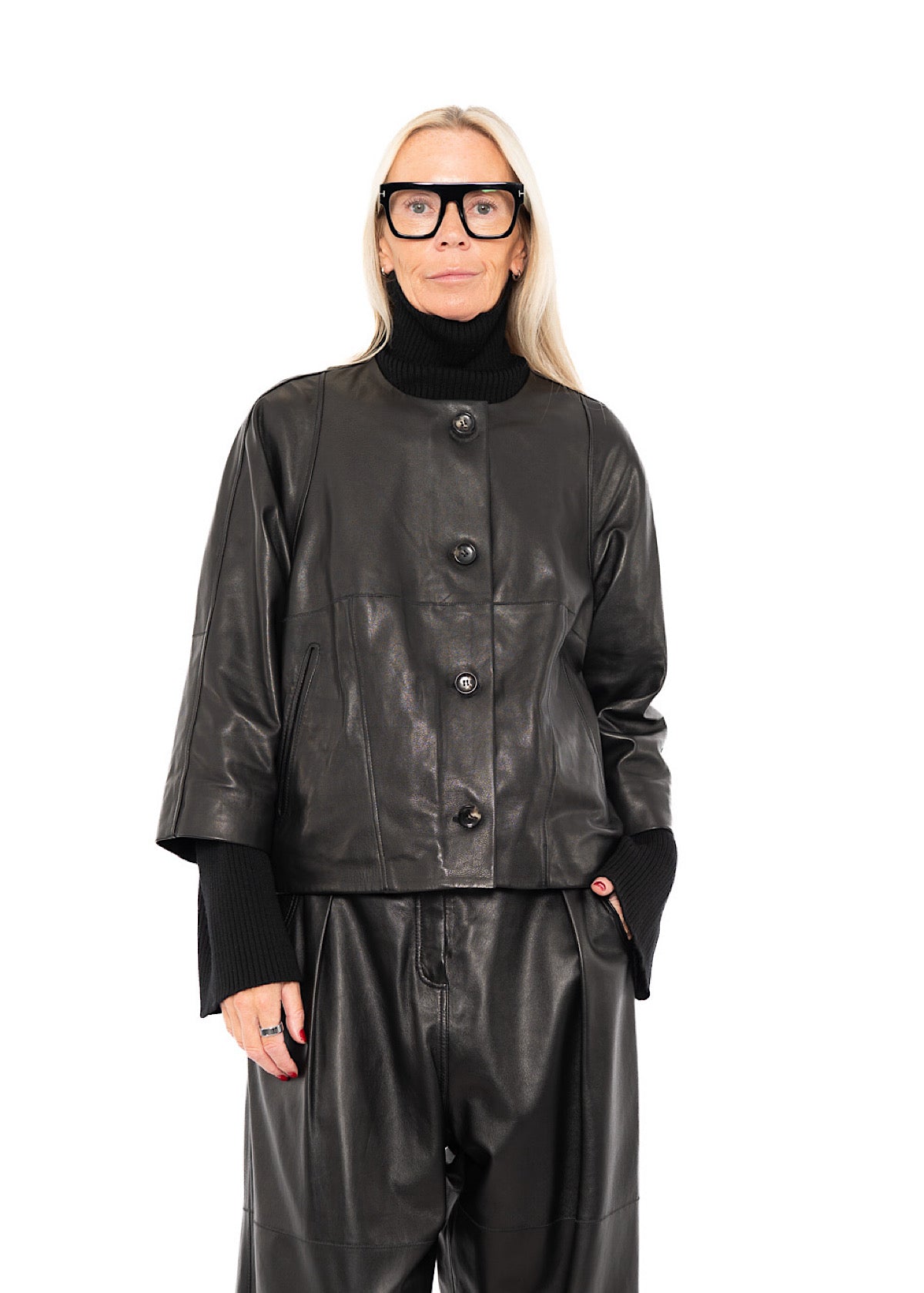 SIGNATURE LEATHER JACKET