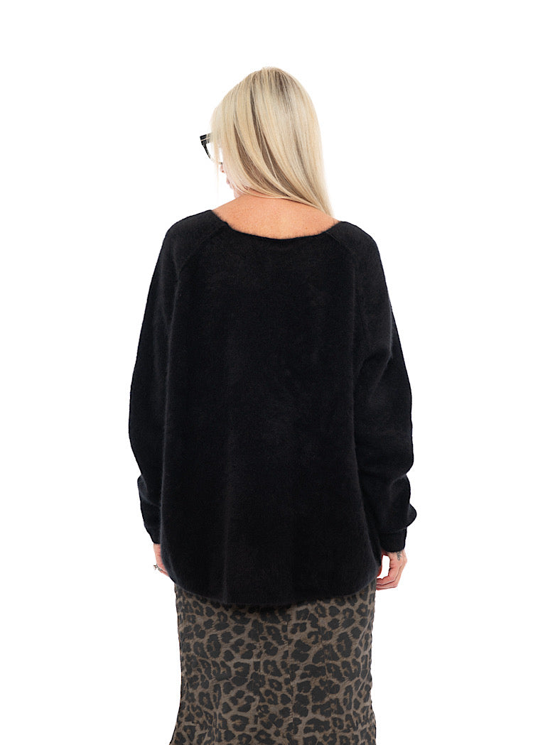 SIGNATURE RACCOON HAIR KNIT