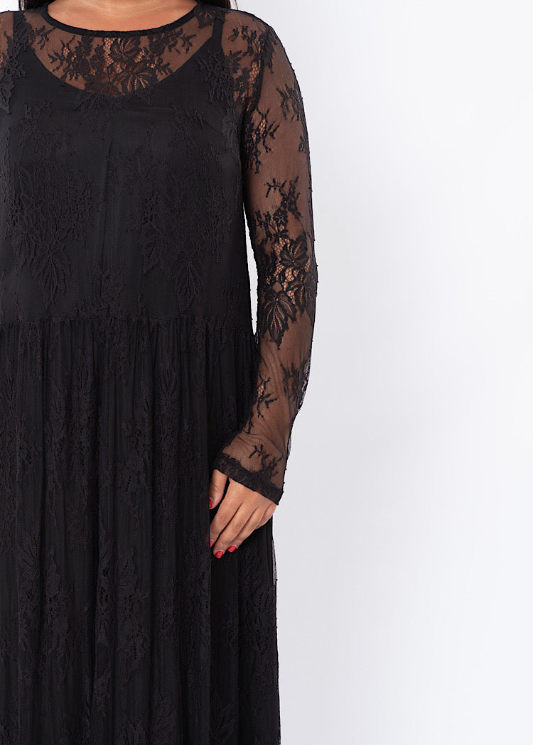 SANCTAMUERTE LACE DRESS