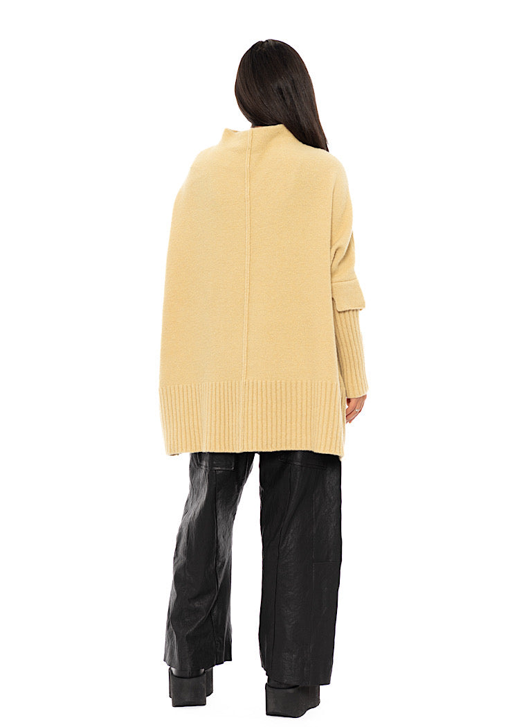 OVERSIZED KNITTED TUNIC