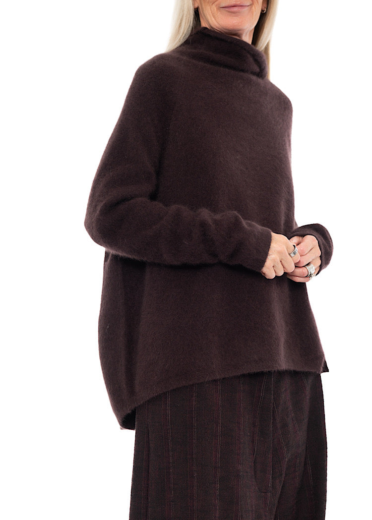 SIGNATURE RACCOON FUNNEL NECK KNIT