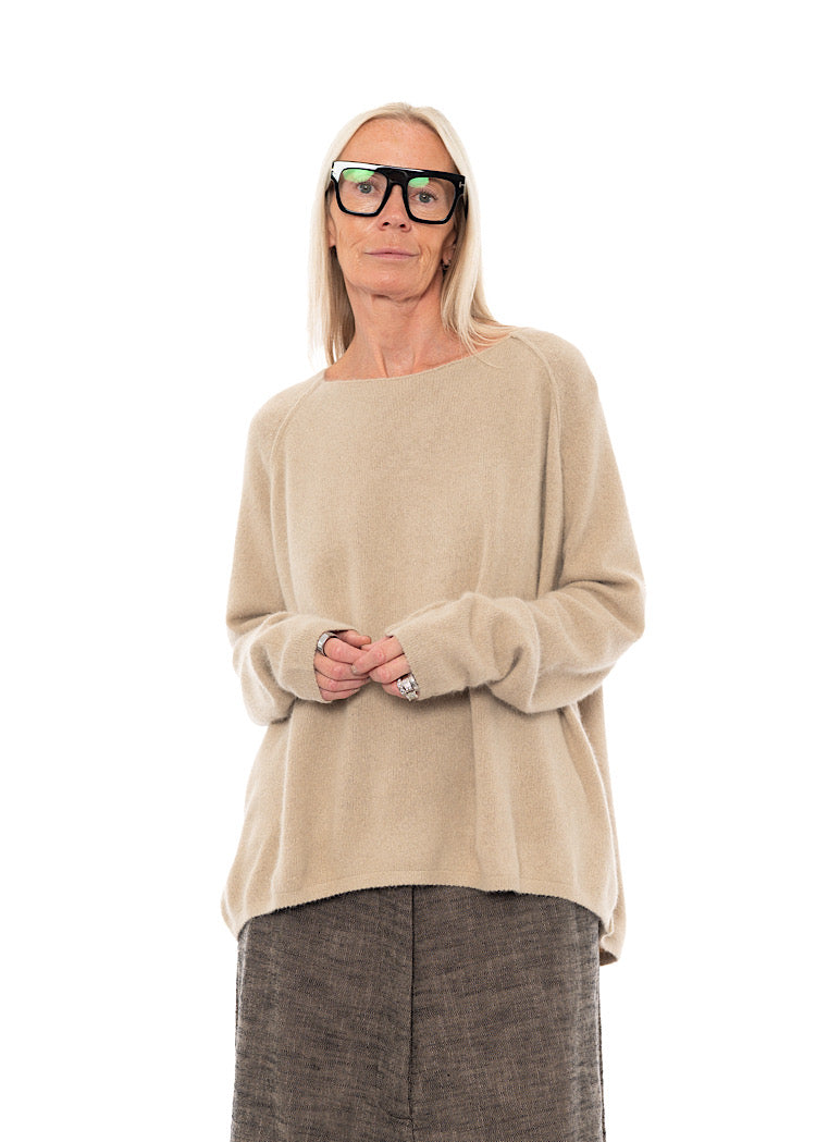 SIGNATURE RACCOON HAIR KNIT