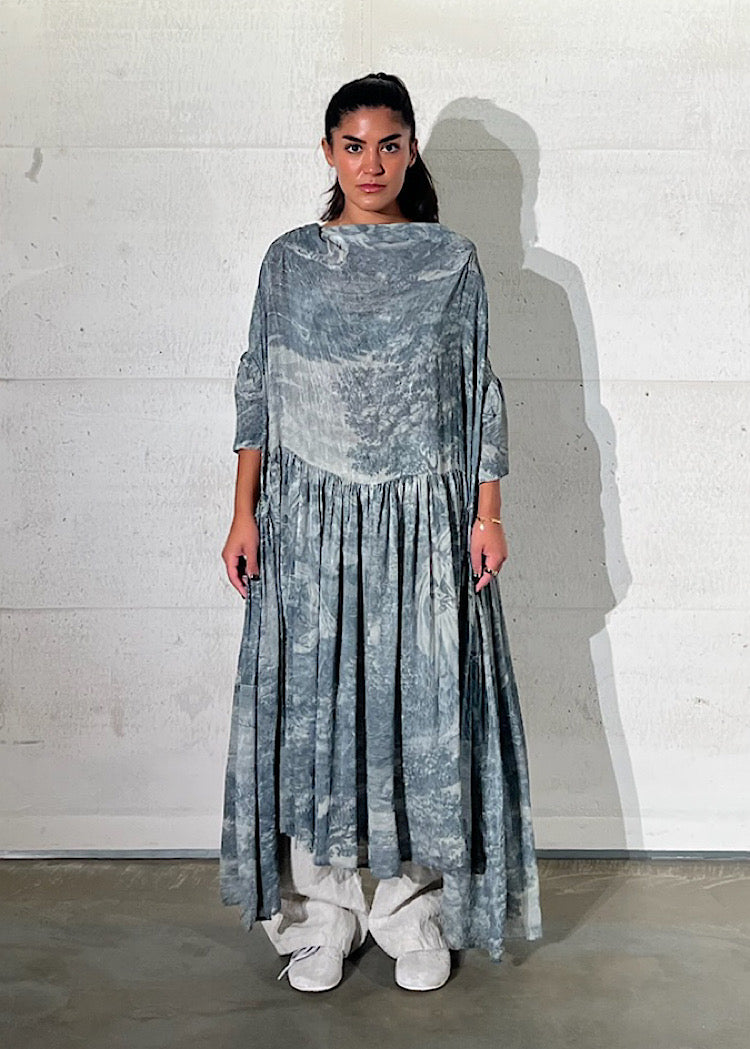 PRE-ORDER RUNDHOLZ DIP DRESS