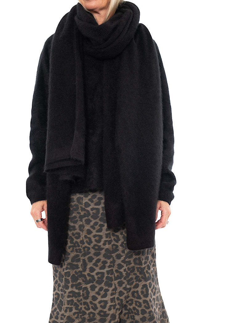 SIGNATURE RACCOON HAIR SCARF