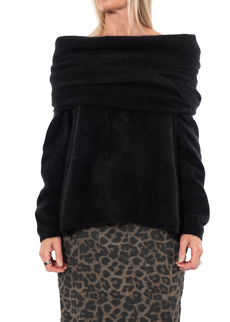 SIGNATURE RACCOON HAIR SCARF