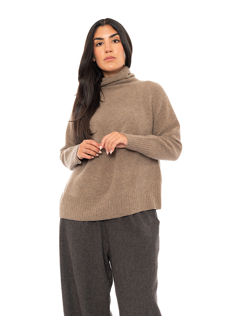 RELAXED FINE WOOL TURTLENECK PULLOVER