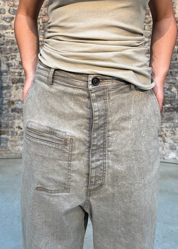 RELAXED UTILITY DENIM TROUSER
