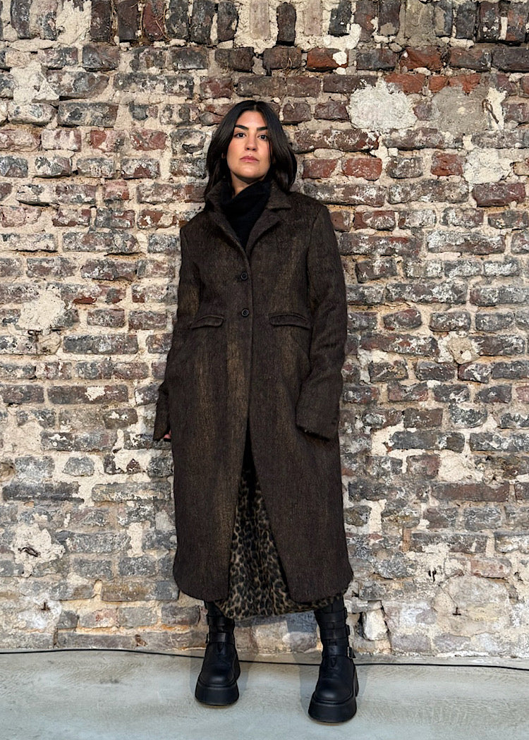 CL SCULPTED LONG-HAIR WOOL COAT