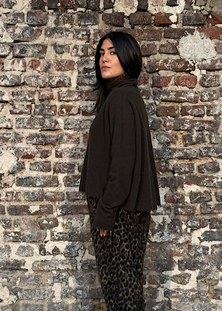 DISTRESSED-EDGE FUNNEL NECK PULLOVER