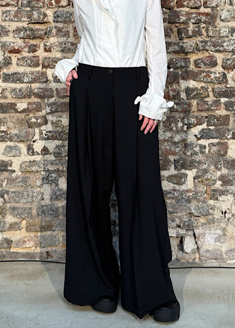 DROP-CROTCH VIRGIN WOOL TROUSER
