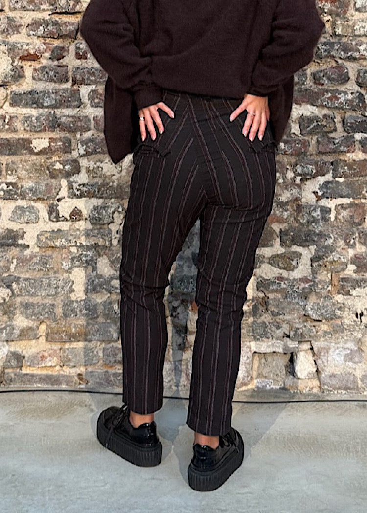 TAPERED STRETCH TROUSER
