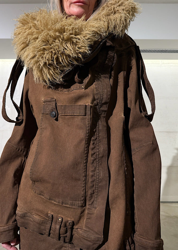 OVERSIZED FAUX FUR-TRIM DENIM JACKET