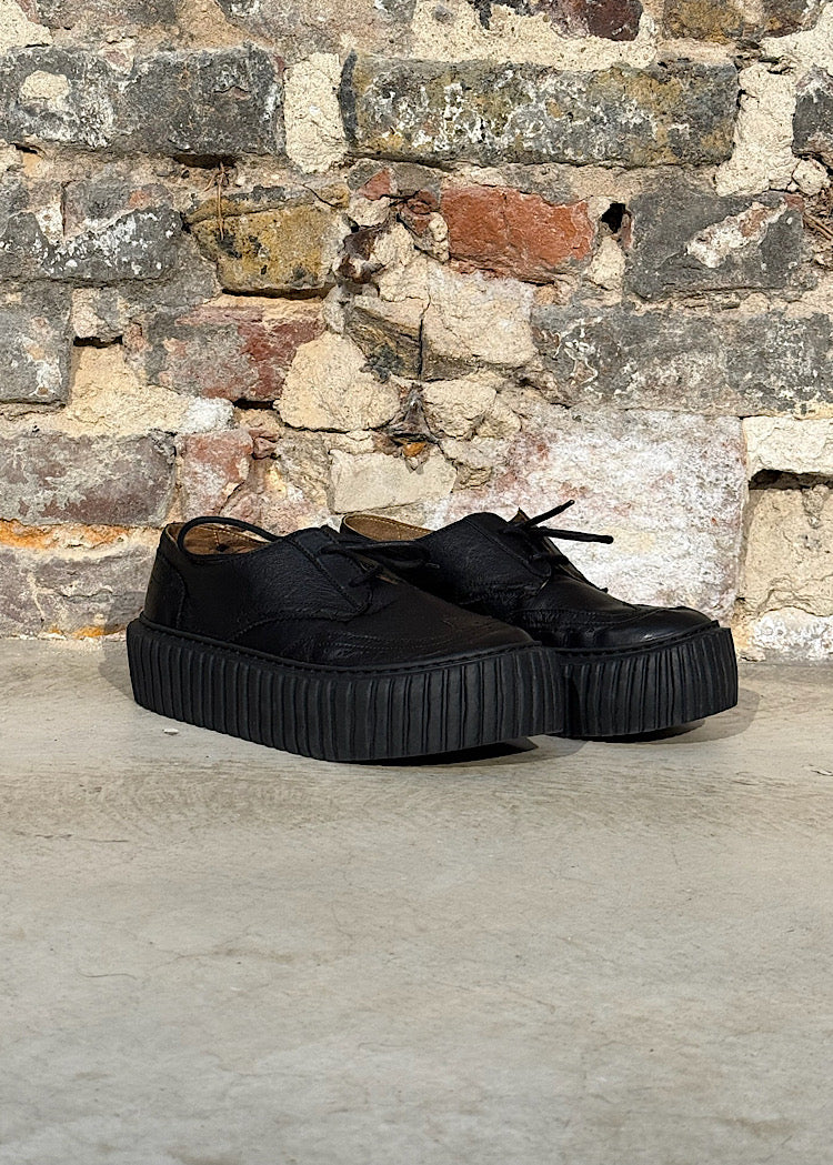 PLATFORM BROGUE LACE-UP SHOE