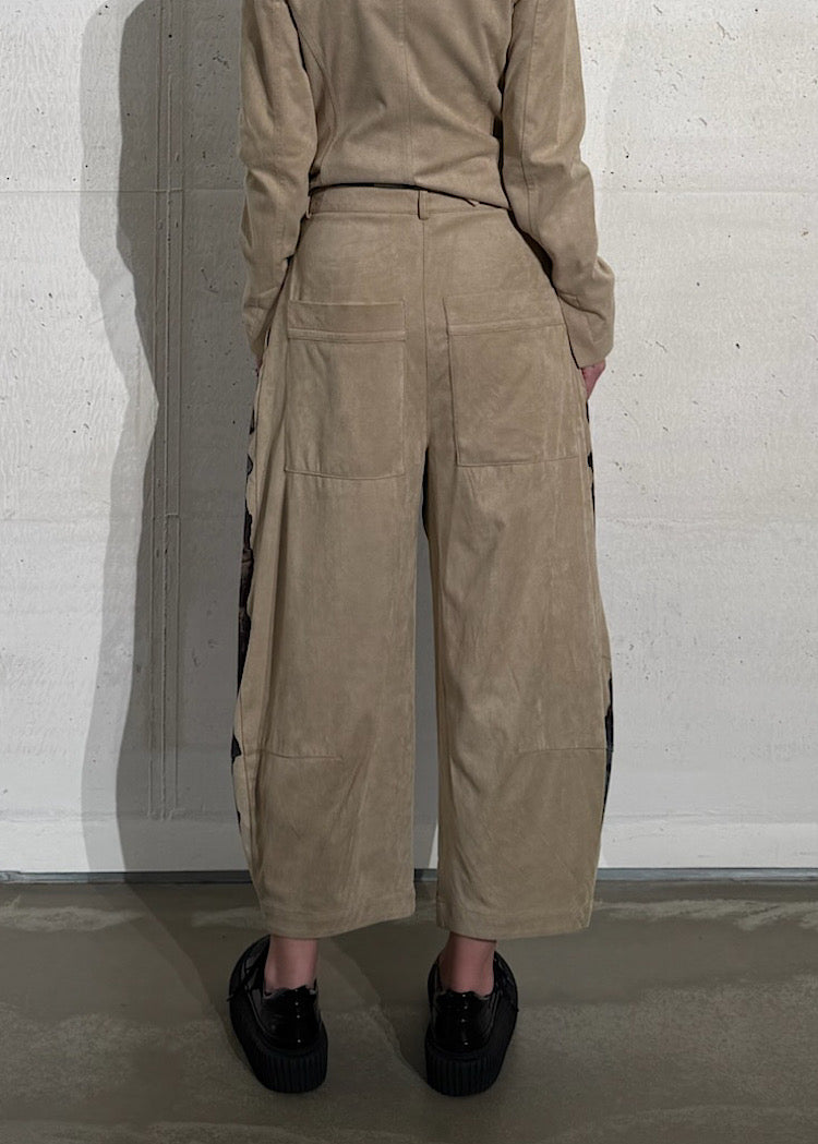 CL LANDSCAPE PRINT FAUX SUEDE BALLOON TROUSER