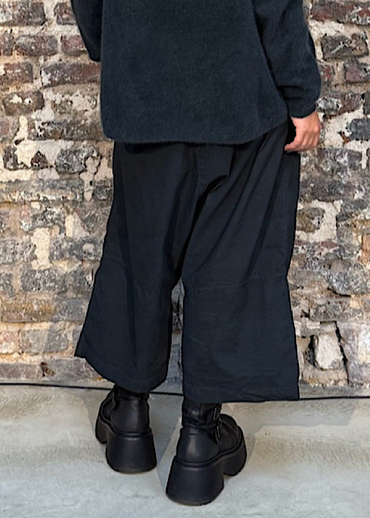 KICK-FLARE STRETCH TROUSER