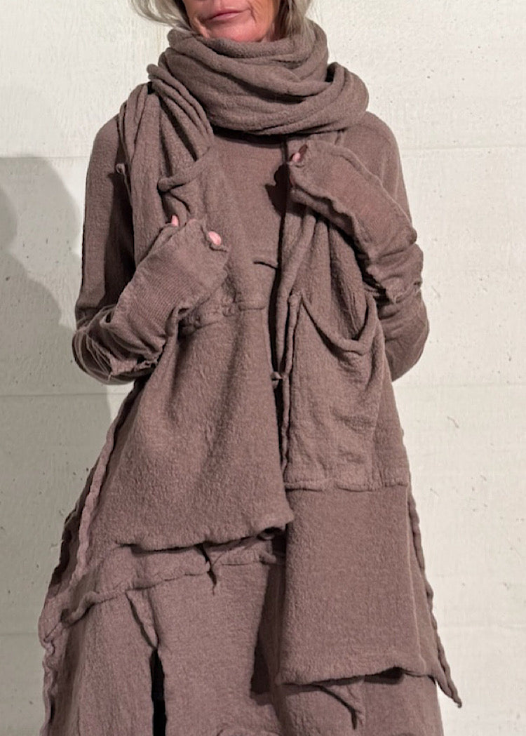 3893111 product photo C